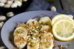 Bananensalat mit Pistazien (Dessert)