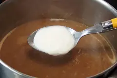 Quark als kalorienarmer Soßenbinder