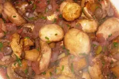 Champignons als Antipasti