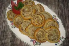 Hackschnecken mit Blätterteig