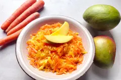 M&ouml;hren - Mangosalat mit exotischem Dressing