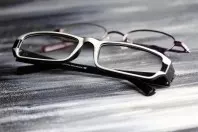 Brillen, die man nicht mehr trägt, zum Optiker bringen & spenden