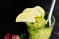 Erfrischendes Kiwi-Limonen-Sorbet für die Festtage - gut vorzubereiten