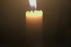 Kerzen löschen, ohne zu spritzen
