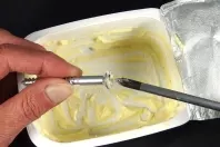 Schrauben fallen beim Schrauben immer ab oder weg? Margarine hilft