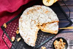 Ohne Pudding: Apfelkuchen mit Walnüssen