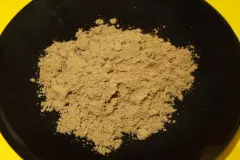 Zahnzwischenraumpolitur für sehr eng stehende Zähne: aus Heilerde