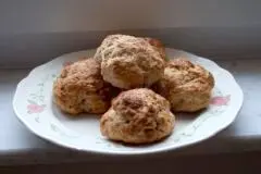 Englische Teebrötchen oder Scones