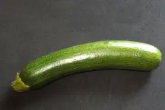 Zu viele Zucchini? Zuerst andünsten dann einfrieren