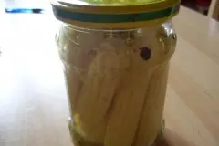 Kleine Maiskölbchen sauer einkochen