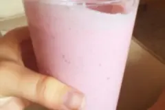 Ein flüssiges Frühstückchen - Himbeer-Hafer-Smoothie