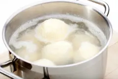 Mehlknödel - vielseitig, lecker und preiswert