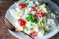 Salatdressing Sahne-Gartenkräuter