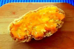 Marmelade mit Äpfeln und Orangen(schalen)