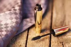 Vertrockneten Mascara wieder benutzen