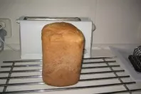 Selbstgebackenes Weißbrot mit Anis & Orangeat aufpeppen