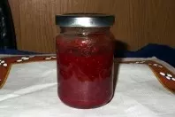 Marmelade praktisch einfüllen mit Waschlappen