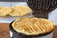 Waffeleisen reinigen