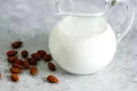 Mandelmilch gegen Sodbrennen