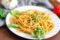 Asiatischer Spaghettisalat