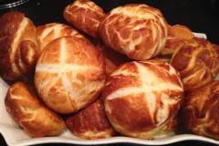 Laugenbrötchen oder Laugengebäck