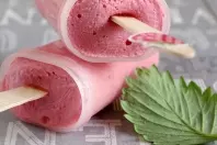 Joghurt-Früchte-Eis