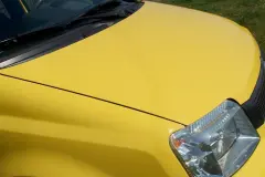 Teerflecken am Auto mit Cockpitspray entfernen