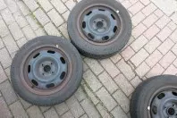Günstige Reifenhalter für die Garagenwand