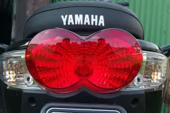 Motorrad blitzeblank putzen, auch an schwer erreichbaren Stellen