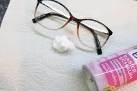 Brille reinigen, mit Rasiergel/-schaum