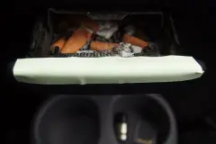 Wie finde ich im Dunkeln den Auto-Aschenbecher