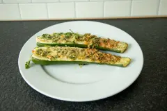 Gebackene Zucchini mit Kruste