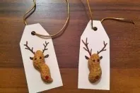 Weihnachtliche Geschenkanhänger basteln