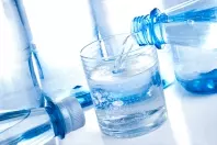 Leitungswasser vs. Mineralwasser - was sollen wir trinken?
