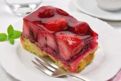 Frischer Erdbeerkuchen auch im Winter