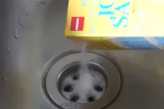 Salz gegen Gerüche in der Spüle