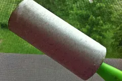 Fliegengitter reinigen (mit Fusselrolle)