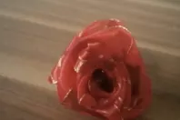 Rose aus Geschenkband machen