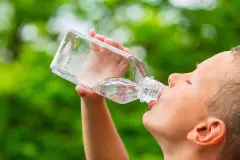 Mehr trinken mit einer Wasser-App