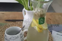 Grüner Tee mit frischer Zitrone & Ingwer