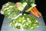 Für herzhafte Suppen oder Eintöpfe komplettes Gemüse verarbeiten
