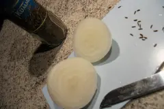 Zwiebel- oder Knoblauchgeruch an Händen leicht entfernen