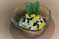 Mango-Quark-Schichtdessert