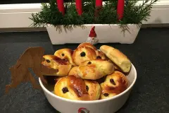 Lussekatter (Luciakatzen)