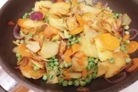 Vegetarische Gemüsepfanne - einfach, sättigend & lecker