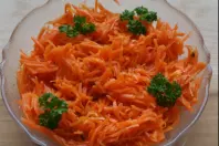 Eingefrorener Karottensalat, wie frisch gemacht