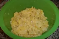 Schwäbischer Kartoffelsalat mit Brühe, Essig & Öl