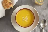 Kürbissuppe mit Kokosmilch & Curry - Rezept | Frag Mutti TV