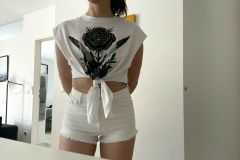 Crop Top DIY: Sommertop aus altem T-Shirt selber machen