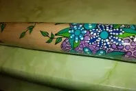 Didgeridoo mit Acrylfarben bemalen
